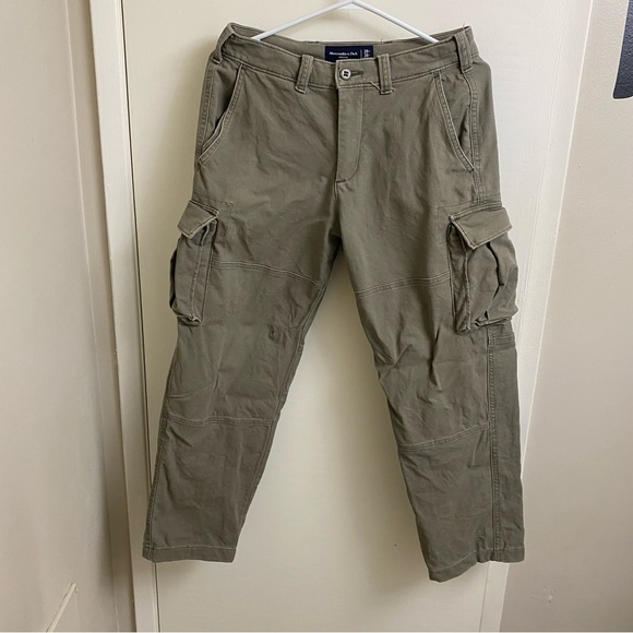 Abercrombie Cropped Cargo Pant - Picture 1 of 2